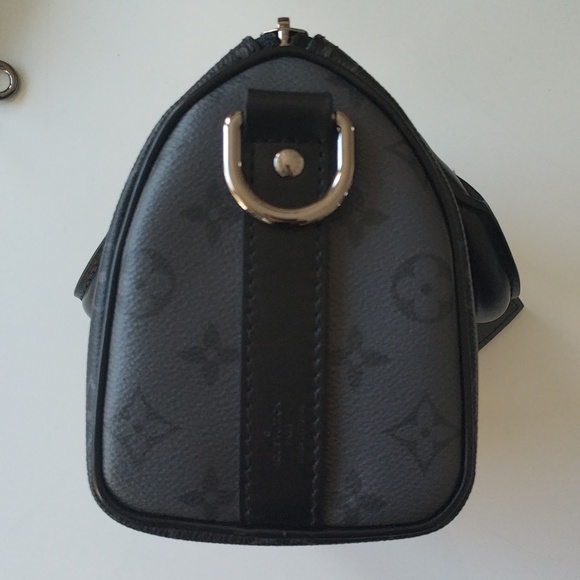 LOUIS VUITTON Keepall 25 - Picture 8 of 10